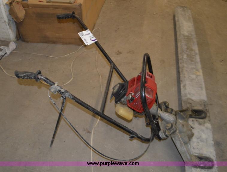image for item L4610 Concrete screed