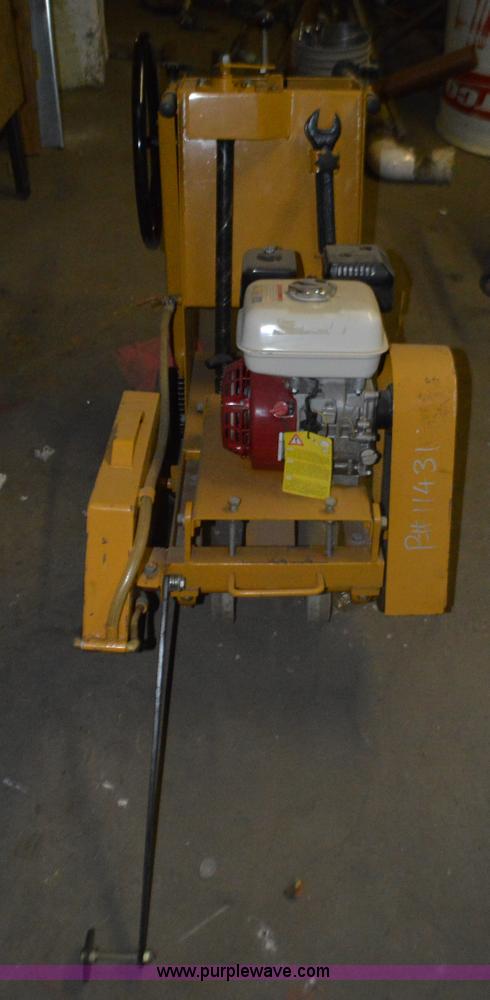 image for item L4614 Concrete saw