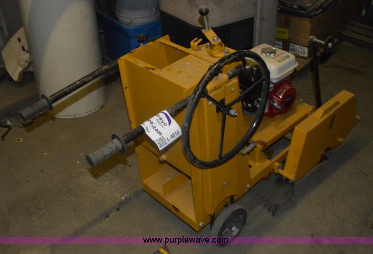 image for item L4615 Concrete saw