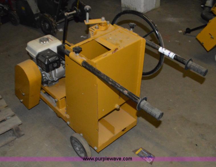 image for item L4615 Concrete saw