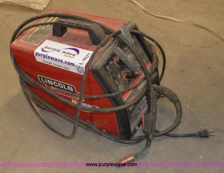image for item L4621 Lincoln Electric Weld-Pak 100 welder