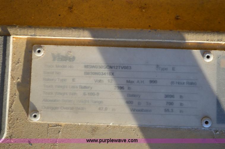 image for item L4624 Yale electric pallet jack