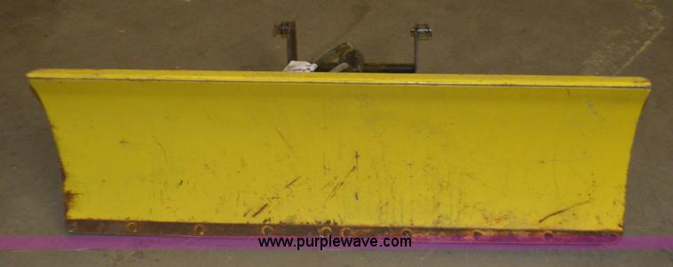 image for item L4625 John Deere snow plow