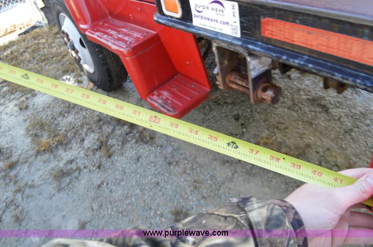 image for item L4636 1984 Ford F700 roofing conveyor truck