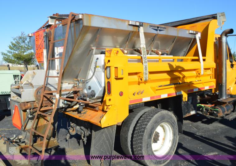 image for item L4650 2007 International 7400 dump truck