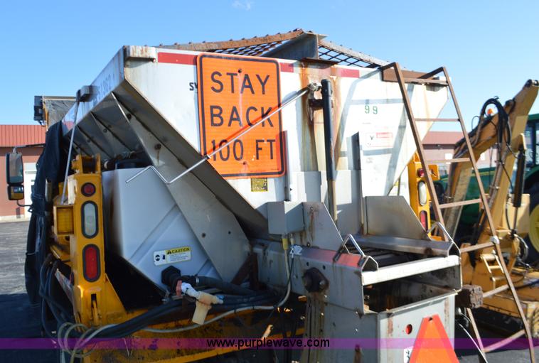 image for item L4650 2007 International 7400 dump truck