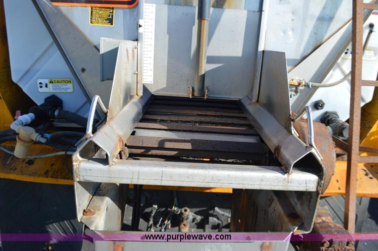 image for item L4650 2007 International 7400 dump truck