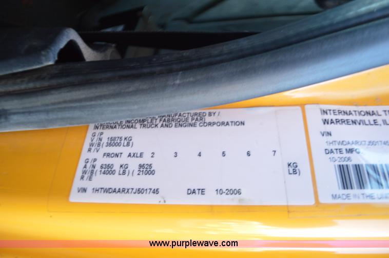 image for item L4650 2007 International 7400 dump truck