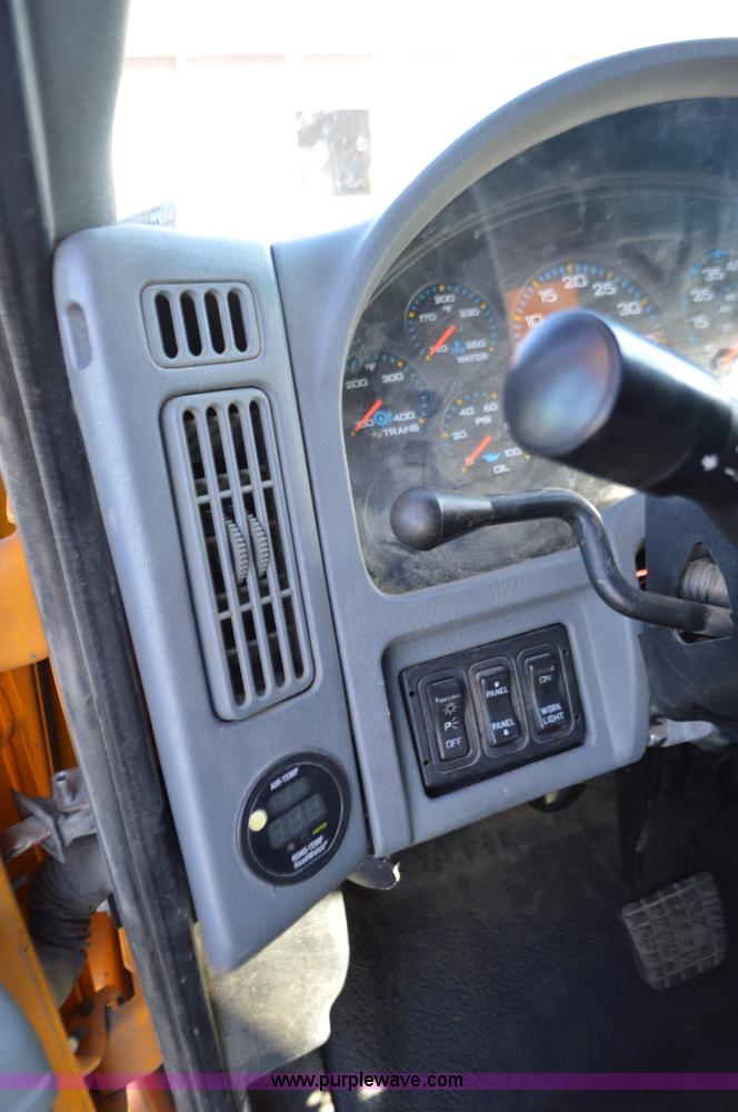 image for item L4650 2007 International 7400 dump truck