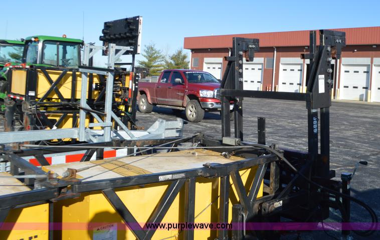 image for item L4652 Crash attenuator