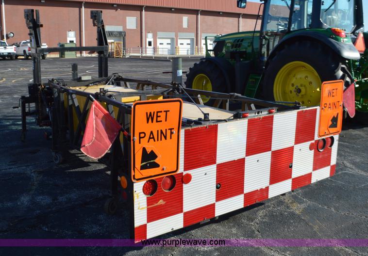 image for item L4652 Crash attenuator