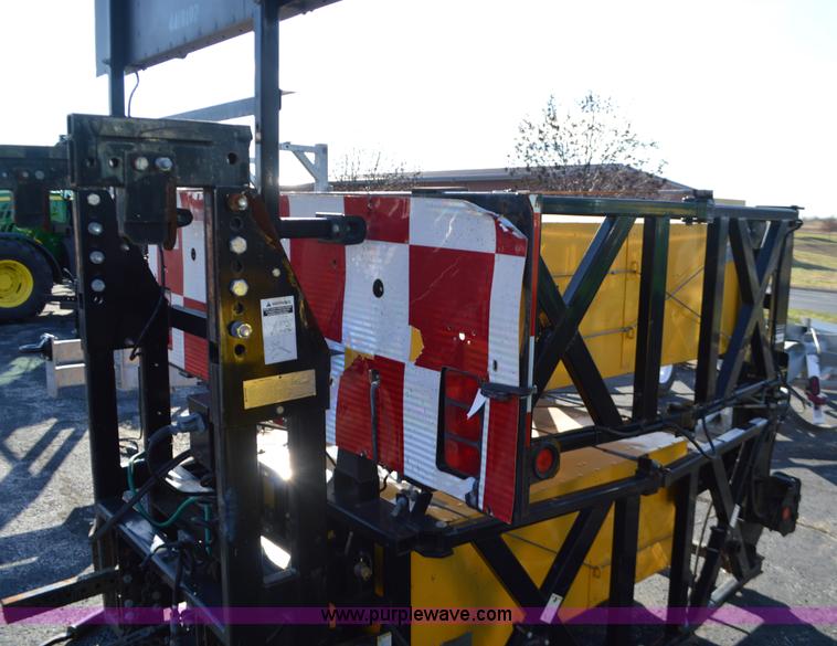 image for item L4653 Crash attenuator