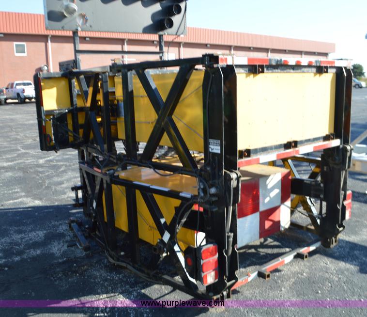 image for item L4653 Crash attenuator