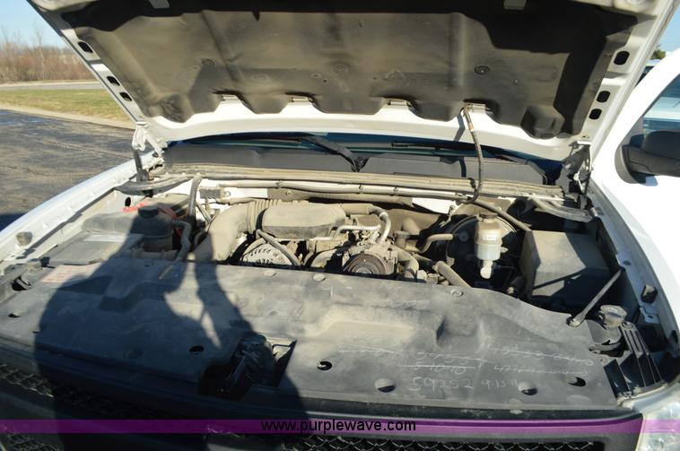 image for item L4655 2008 Chevrolet Silverado 1500 pickup truck