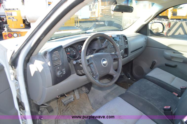 image for item L4655 2008 Chevrolet Silverado 1500 pickup truck