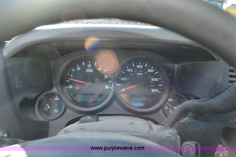 image for item L4655 2008 Chevrolet Silverado 1500 pickup truck