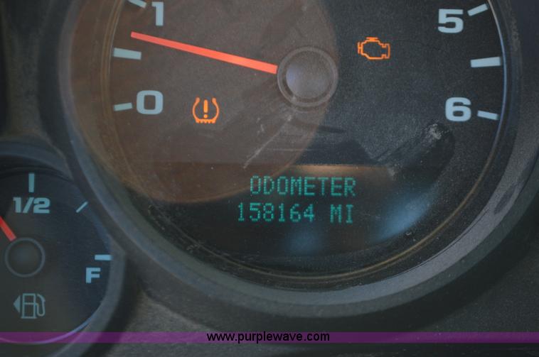 image for item L4655 2008 Chevrolet Silverado 1500 pickup truck