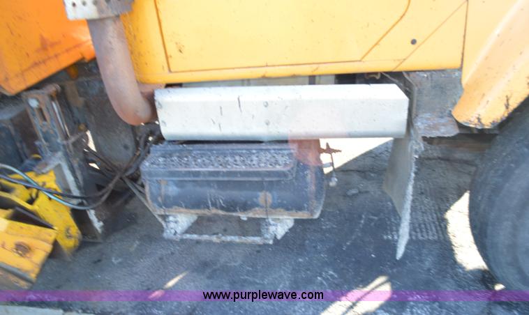 image for item L4656 2002 International F2554 dump truck