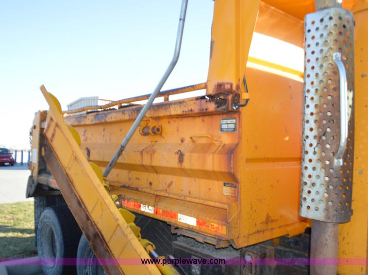 image for item L4656 2002 International F2554 dump truck