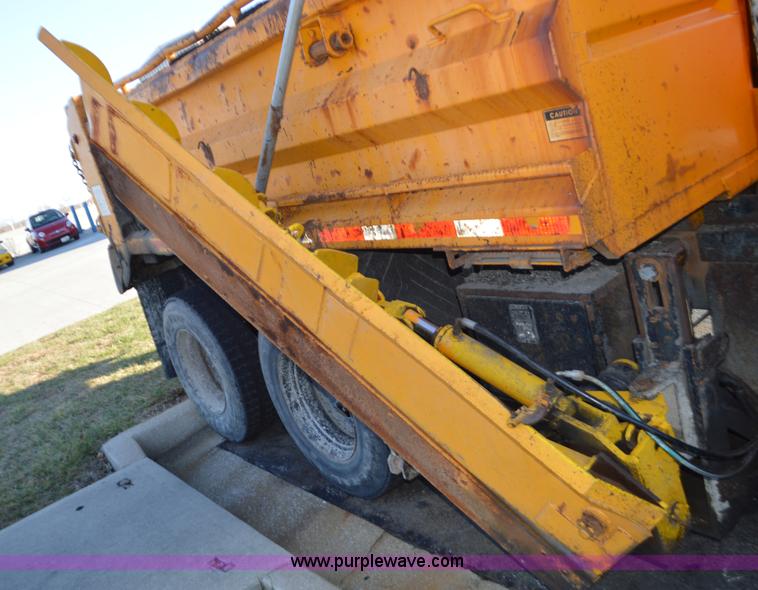 image for item L4656 2002 International F2554 dump truck