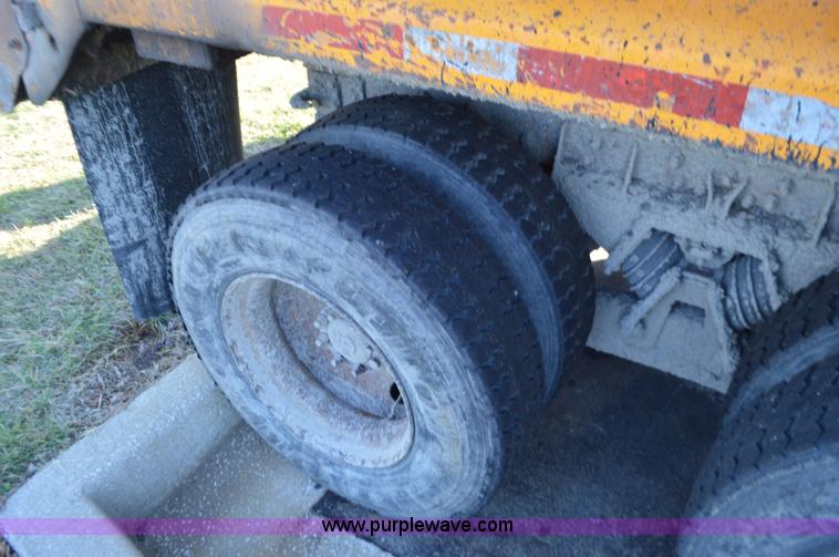 image for item L4656 2002 International F2554 dump truck