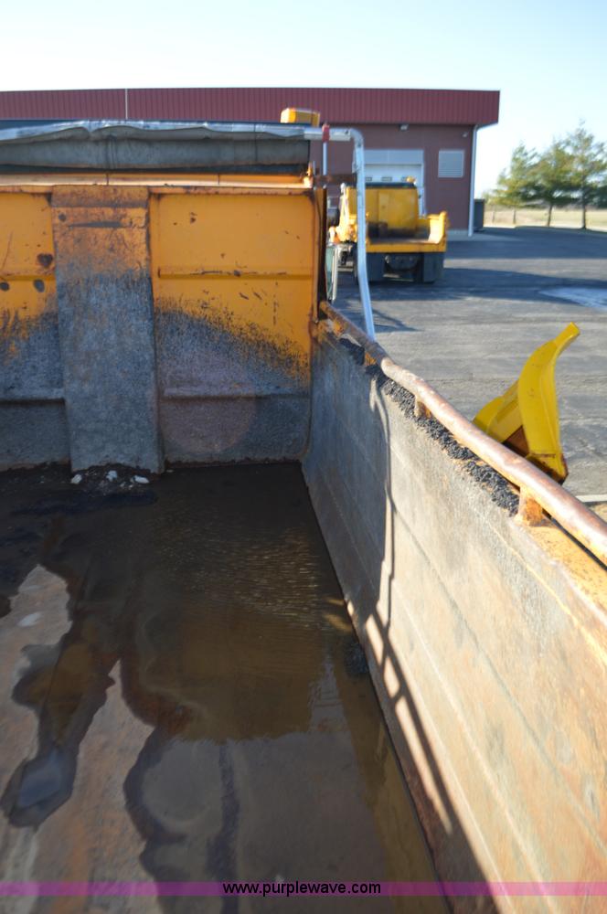 image for item L4656 2002 International F2554 dump truck