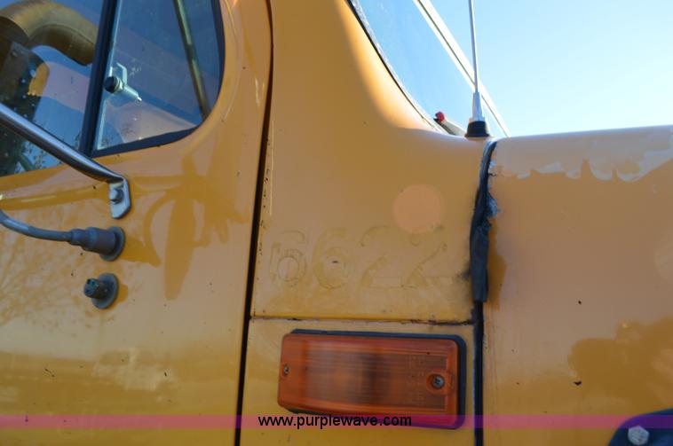 image for item L4656 2002 International F2554 dump truck