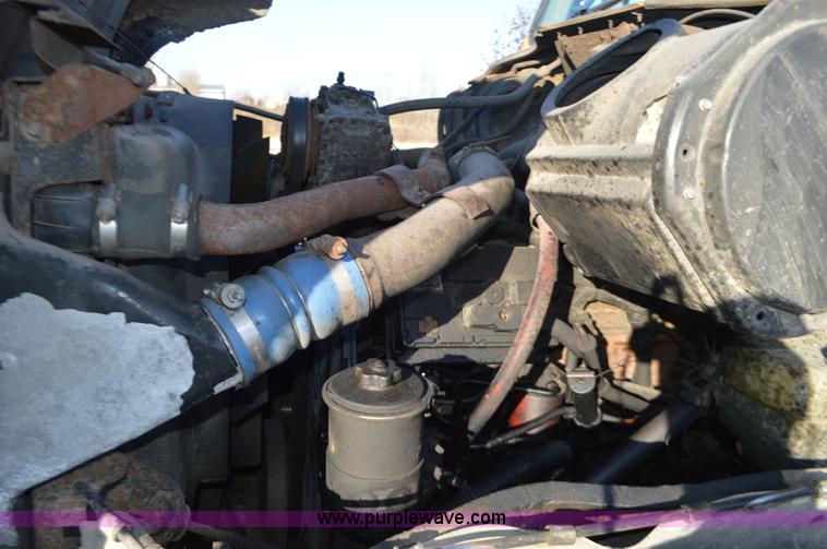 image for item L4656 2002 International F2554 dump truck