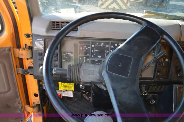 image for item L4656 2002 International F2554 dump truck