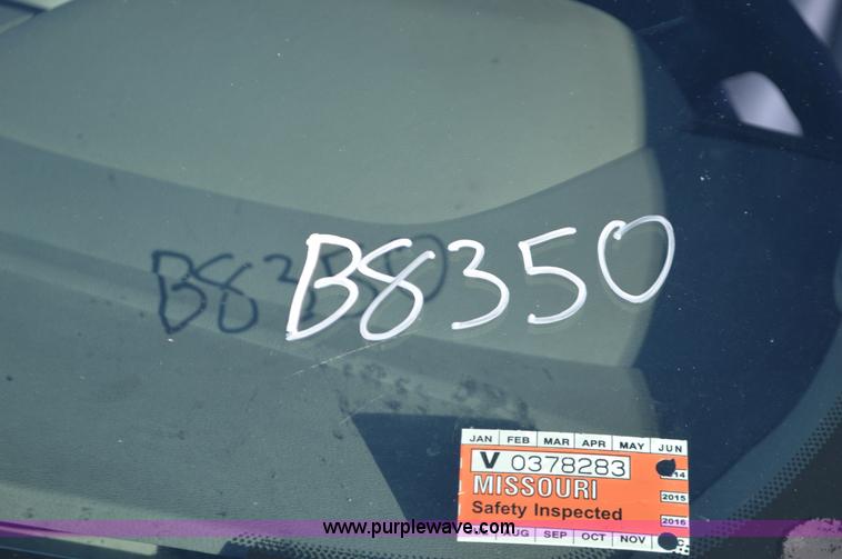 image for item L4657 2009 Chevrolet Silverado 2500HD Crew Cab pickup truck cab and chassis