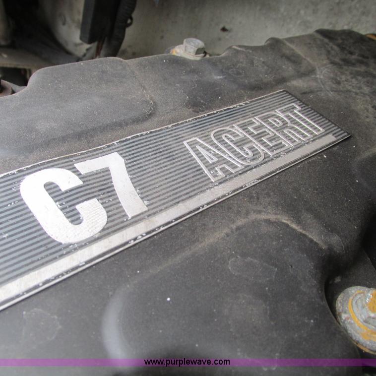 image for item L5311 2007 Freightliner Business Class M2 straight truck cab and chassis