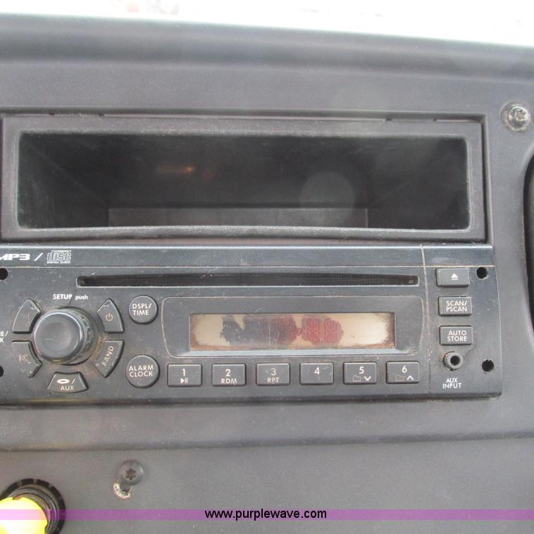 image for item L5311 2007 Freightliner Business Class M2 straight truck cab and chassis