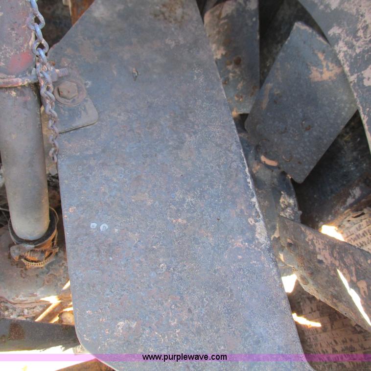 image for item L5337 1977 John Deere 750 dozer