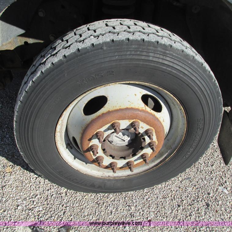 image for item L5358 2008 Ford F550 dump flatbed truck