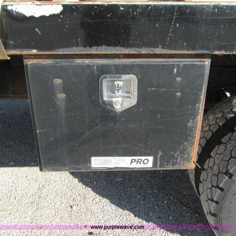image for item L5358 2008 Ford F550 dump flatbed truck