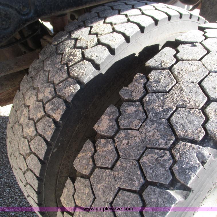 image for item L5358 2008 Ford F550 dump flatbed truck