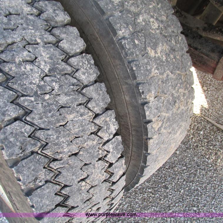 image for item L5358 2008 Ford F550 dump flatbed truck