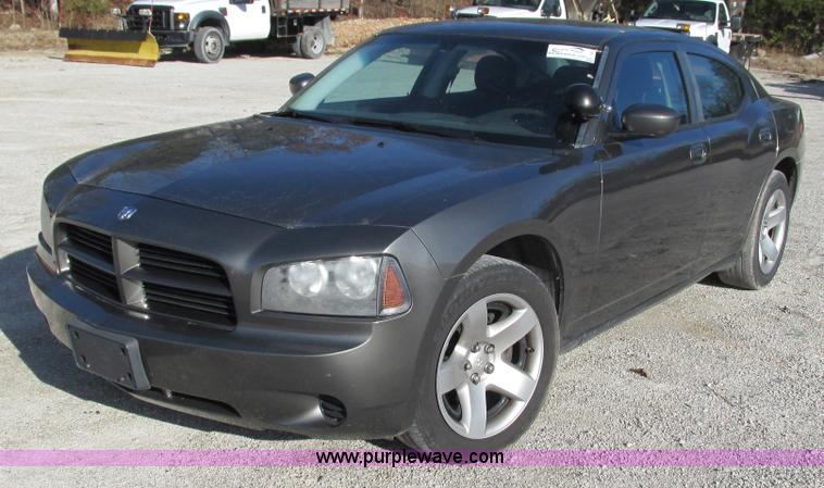 image for item L5361 2008 Dodge Charger SE