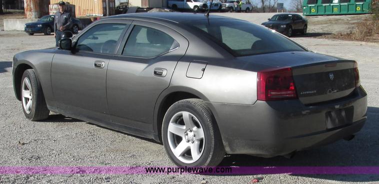 image for item L5361 2008 Dodge Charger SE