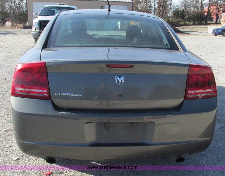 image for item L5361 2008 Dodge Charger SE