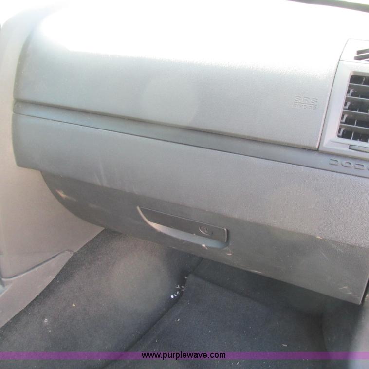 image for item L5361 2008 Dodge Charger SE