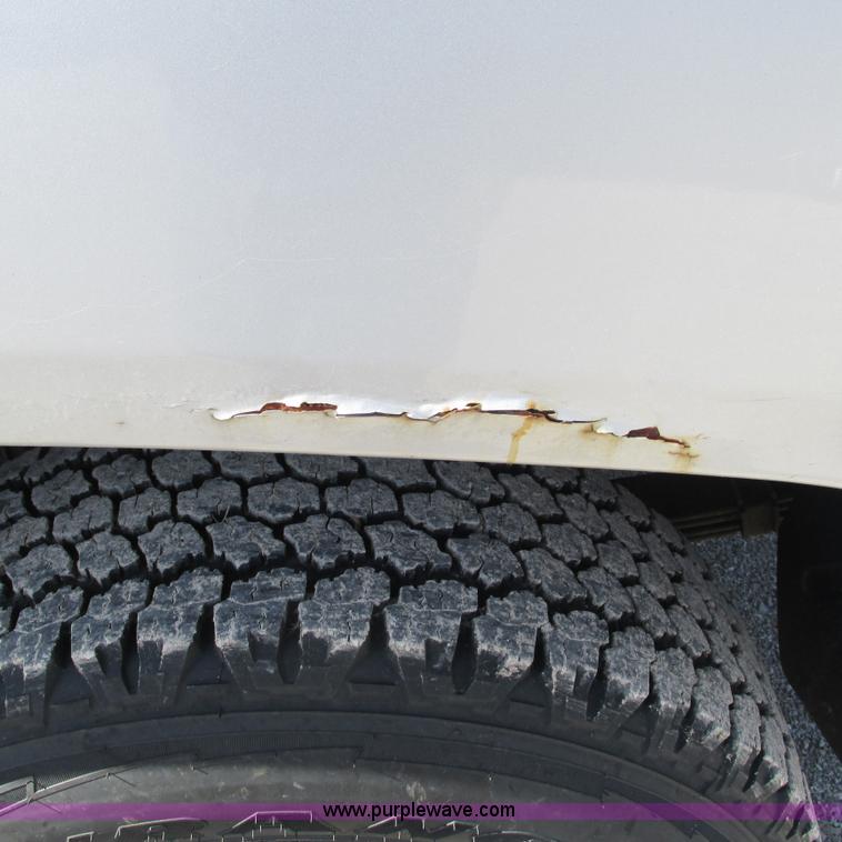 image for item L5362 2005 Dodge Dakota SLT Quad Cab pickup truck