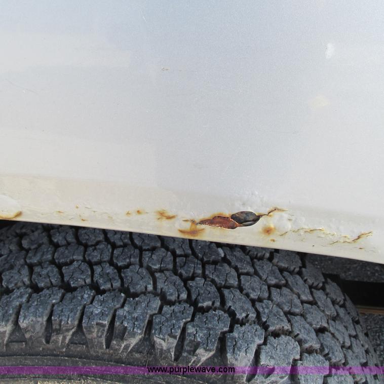 image for item L5362 2005 Dodge Dakota SLT Quad Cab pickup truck