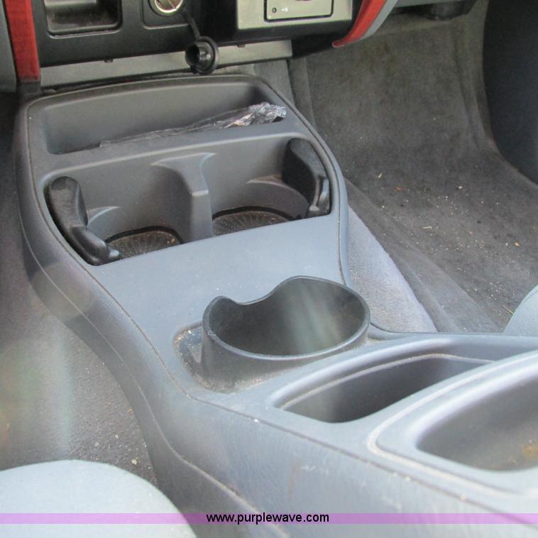 image for item L5362 2005 Dodge Dakota SLT Quad Cab pickup truck