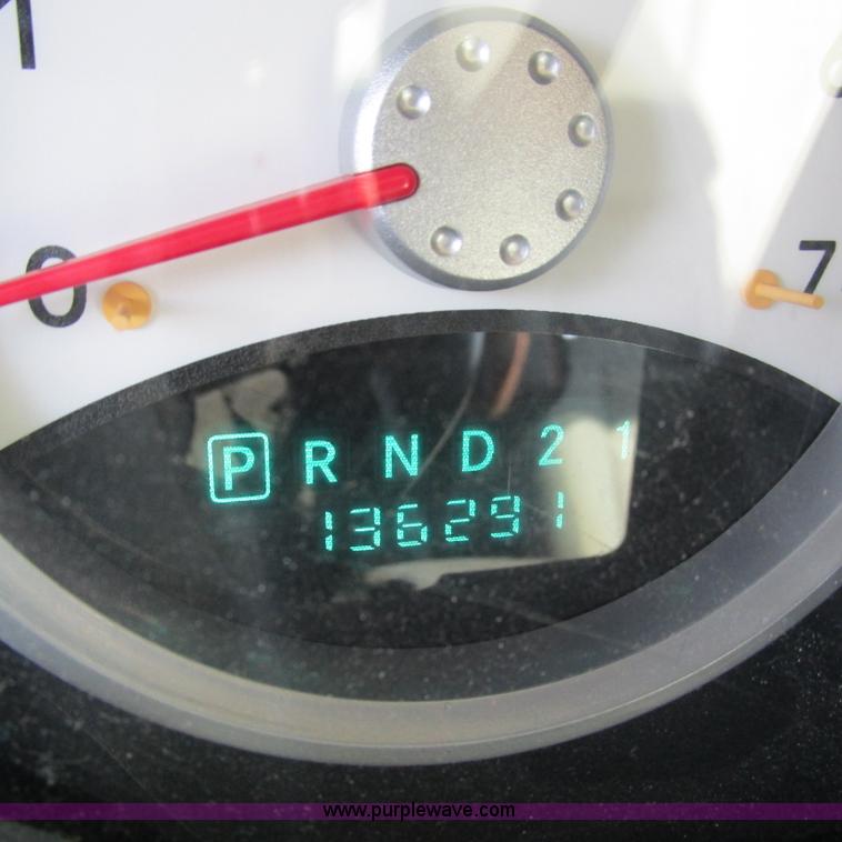 image for item L5362 2005 Dodge Dakota SLT Quad Cab pickup truck