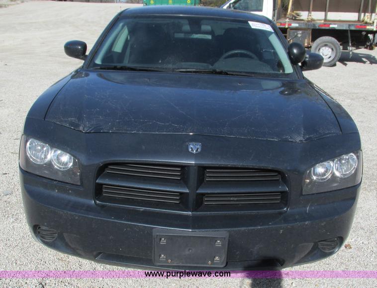 image for item L5363 2008 Dodge Charger SE
