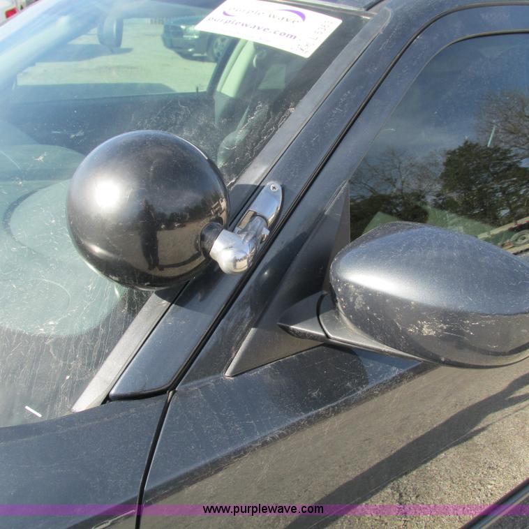 image for item L5363 2008 Dodge Charger SE