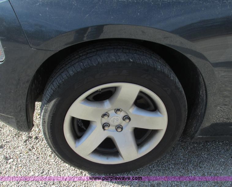 image for item L5363 2008 Dodge Charger SE