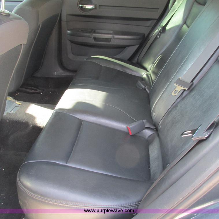 image for item L5363 2008 Dodge Charger SE