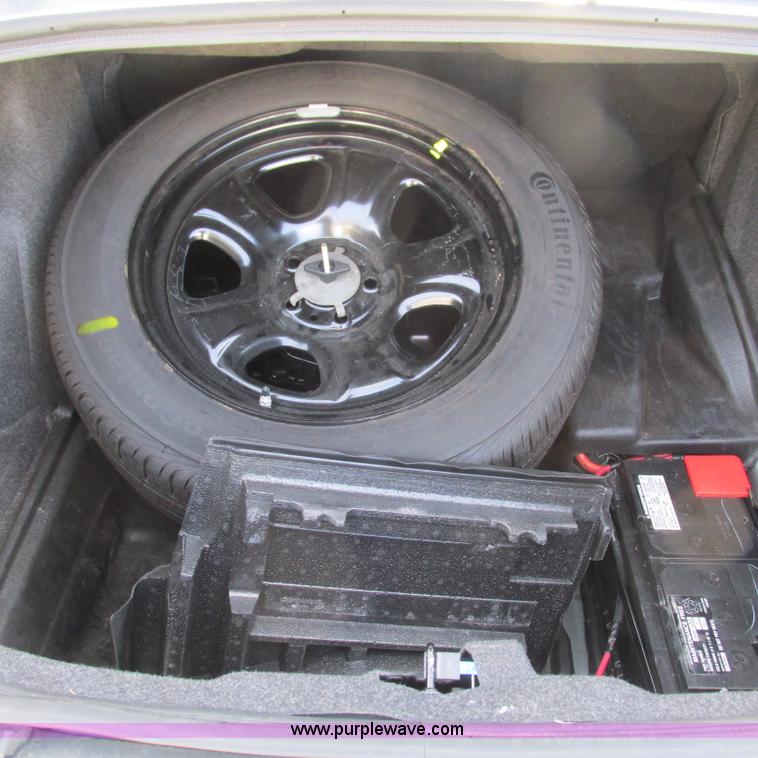 image for item L5363 2008 Dodge Charger SE